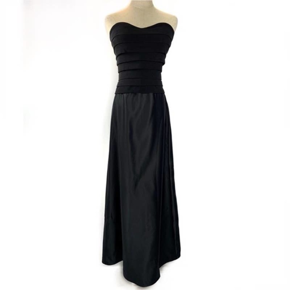 Tadashi A-Line Gown Padded Pleated Sweetheart Neck Strapless Dress Size 4 Black